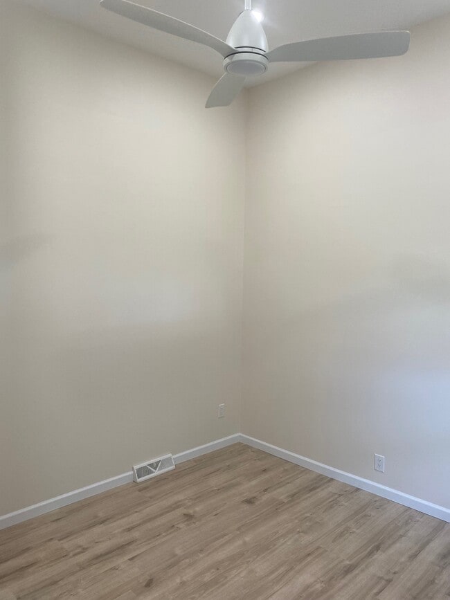 Building Photo - 3316 Asbury Rd