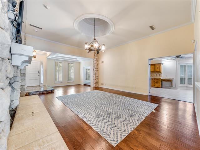 Building Photo - 9141 Loma Vista Dr