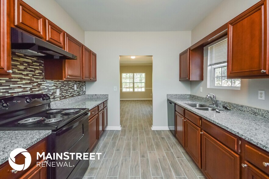 Building Photo - 70 Joshua Creek Rd