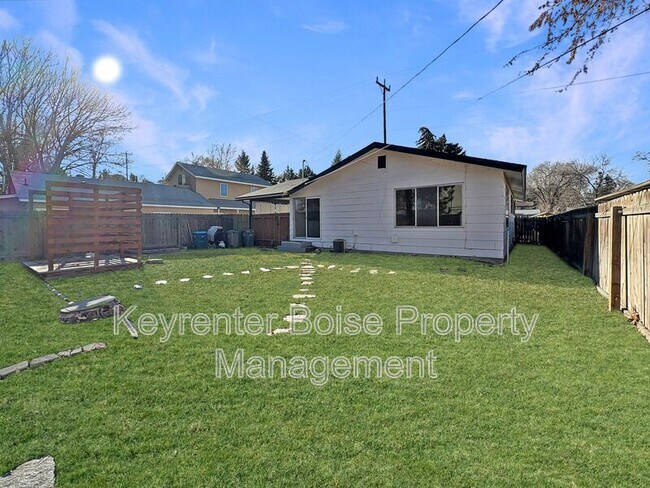 Building Photo - 2238 S Latah St