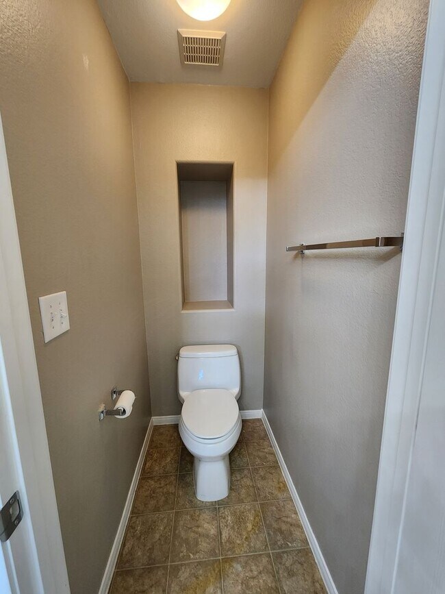 Building Photo - A Beautiful 3 Bedroom 2 story home in SW. ...