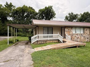 Building Photo - 7156 Holland Ln