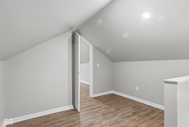 Building Photo - 3136 E Edgewood Ave