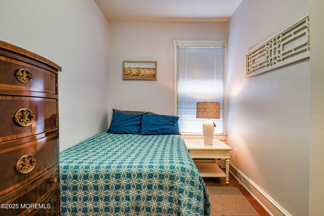 Building Photo - 120 Mt Tabor Way