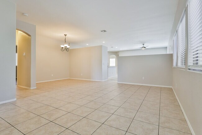 Building Photo - 45129 W Desert Cedars Ln