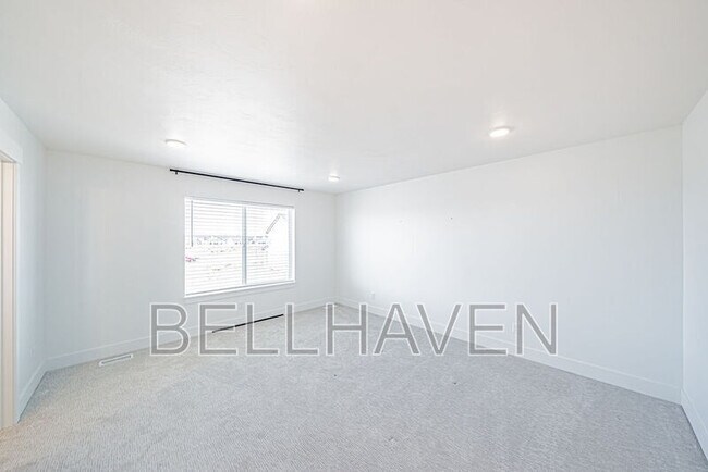 Building Photo - 667 S 2275 W