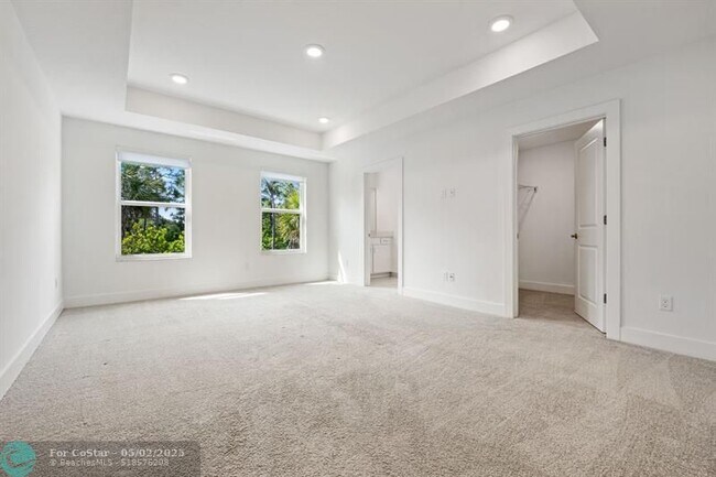 Building Photo - 214 Preserve Trl S