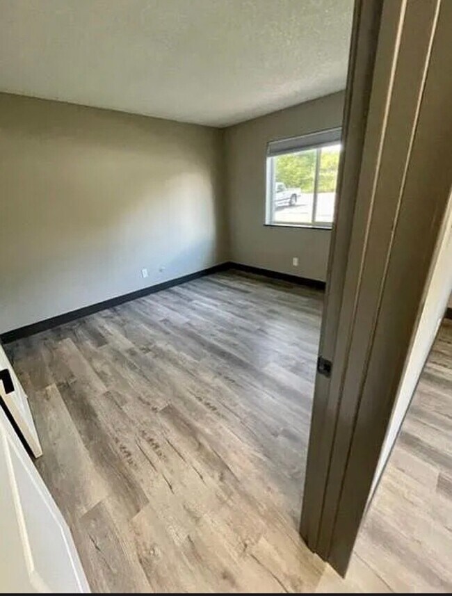 Building Photo - 1705 Heatheridge Rd