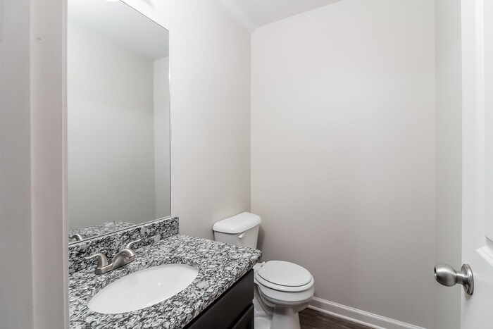 Building Photo - 2215 Marlin Dr