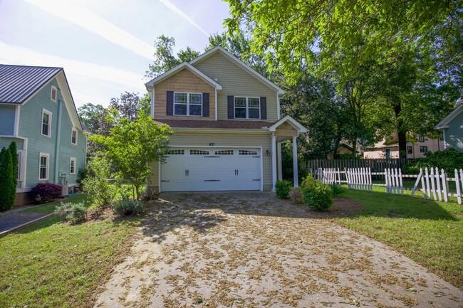 Primary Photo - "Charming 3-Bed Oasis in Southern Pines wi...