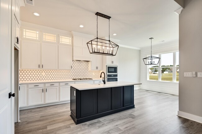 Building Photo - 5046 Jon Oak Dr