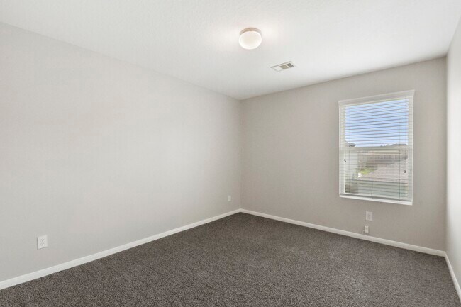 Building Photo - 9820 Lace Flower Way