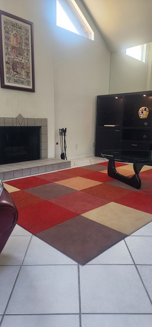 Building Photo - Fully furnished 2-bedroom, 2-bathroom town...