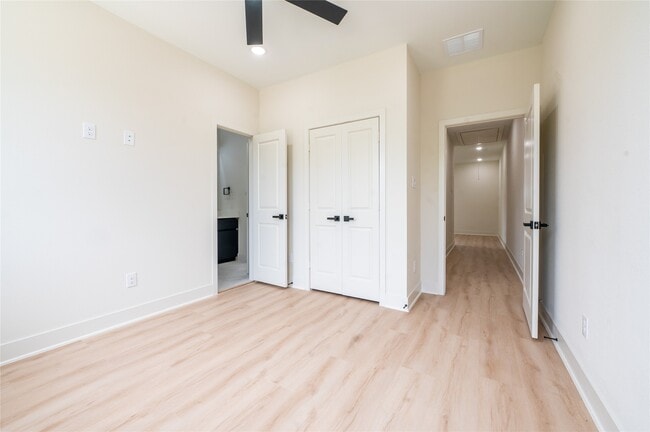 Building Photo - 8132 Brandon St