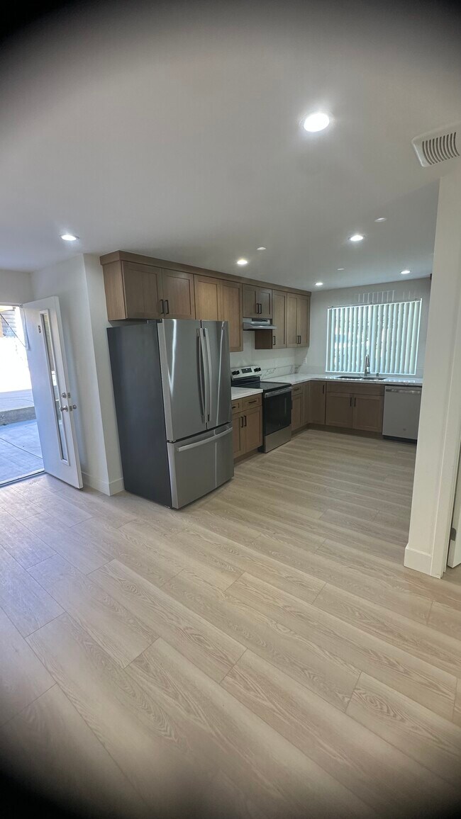 Building Photo - Reddy Properties Gardena # 2