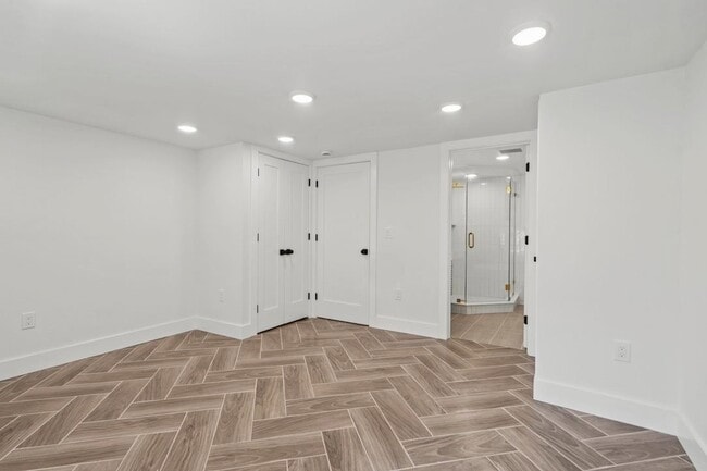 Building Photo - 41 47th St
