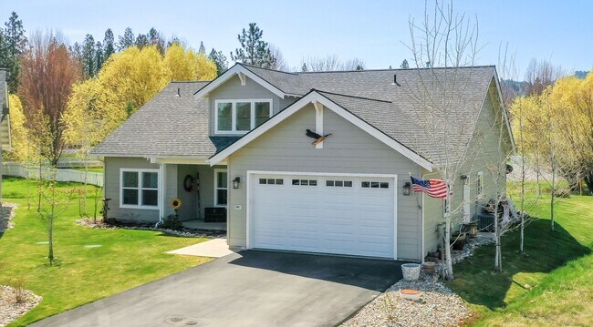 Building Photo - Beautiful Dover Bay Home - Rent reduced to...