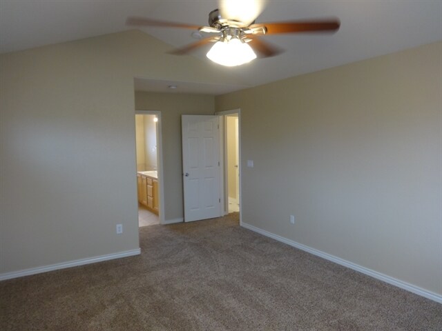 Building Photo - 439 Longspur Dr