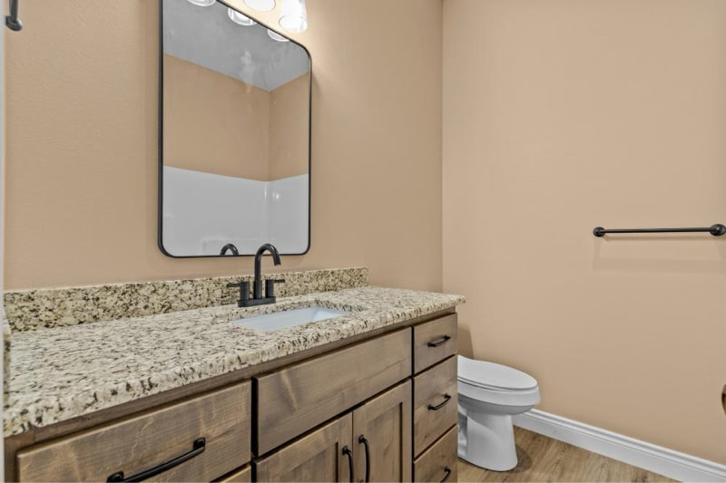 Building Photo - 102 E Mills Rd