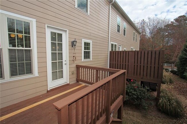 Building Photo - 7605 Lowery Oak Dr
