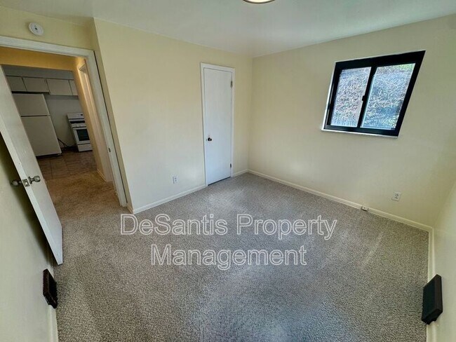 Building Photo - 229-231 Marylea Avenue