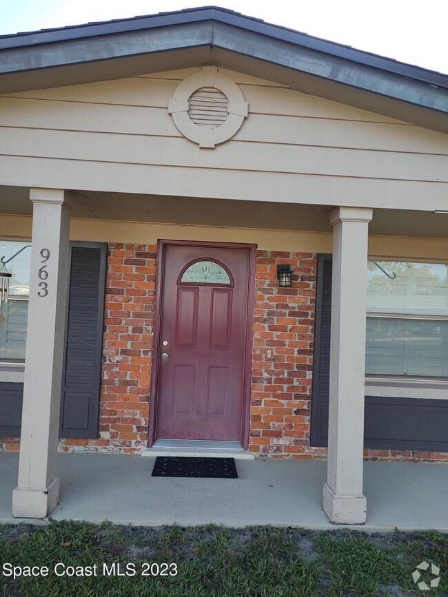 Building Photo - 963 Revere Ct