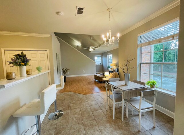 Building Photo - 900 Dean Lee Dr