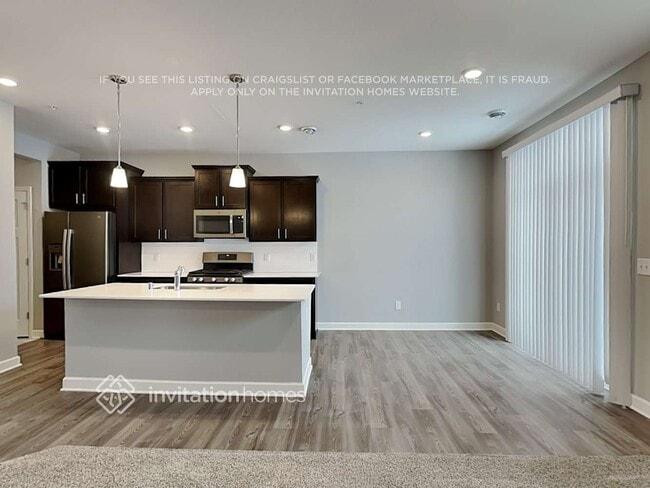 Building Photo - 6439 Inspire Cir S