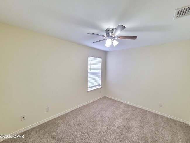 Building Photo - 3225 Azalea Cir