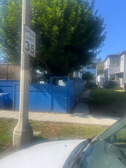 Building Photo - 1839 Silver Lake Blvd