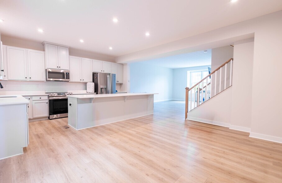 Building Photo - 6800 Frey Ln