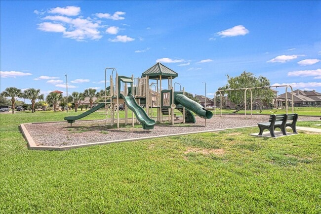 Building Photo - 7841 Fort Griffen Dr