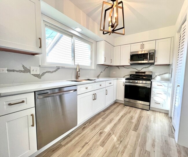 Building Photo - 1373 Cimarron Ct