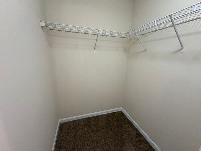 Building Photo - 361 Bridgewater Cir