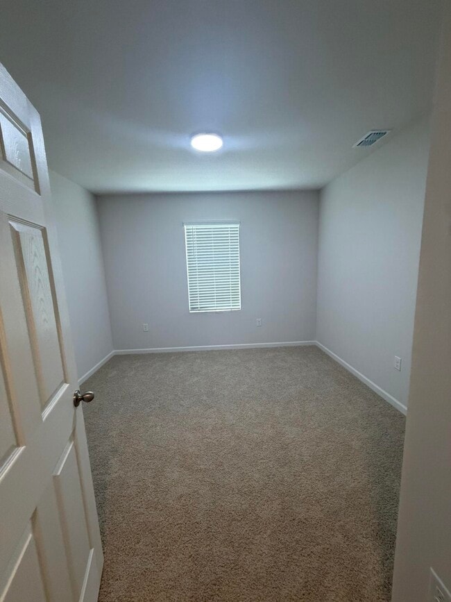 Building Photo - 2008 Olympia Ave SW