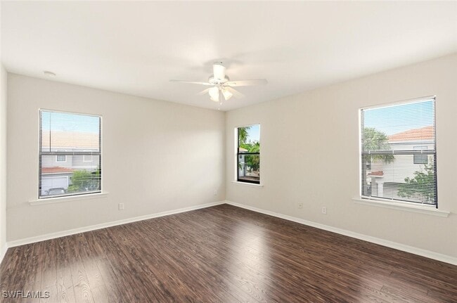 Building Photo - 14825 Sutherland Ave