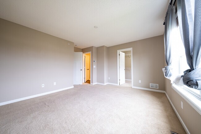 Building Photo - 9643 Scott Ln