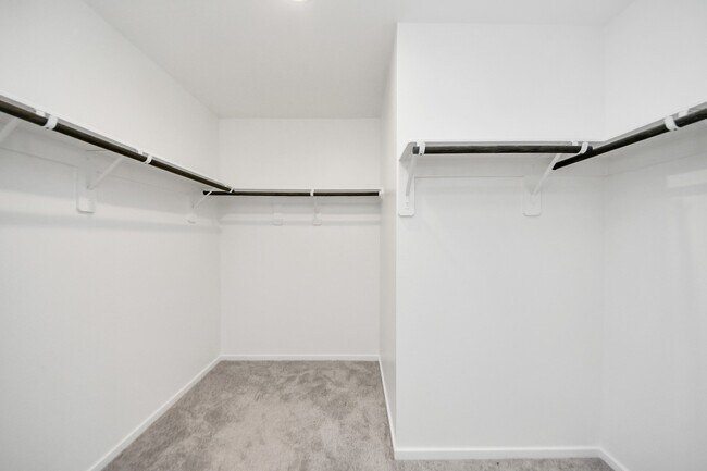Building Photo - 3037 Pensacola Dr