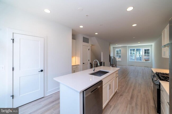 Building Photo - 7324 Blade Dr