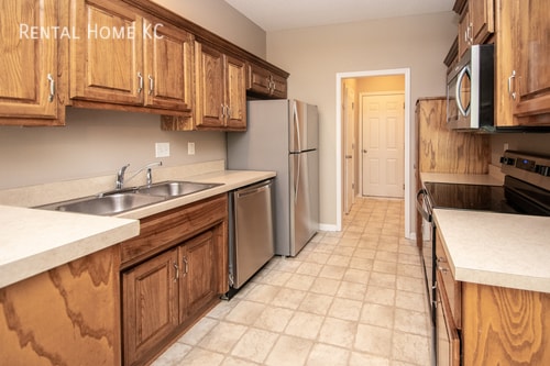 Building Photo - 13134 Nebraska Ct