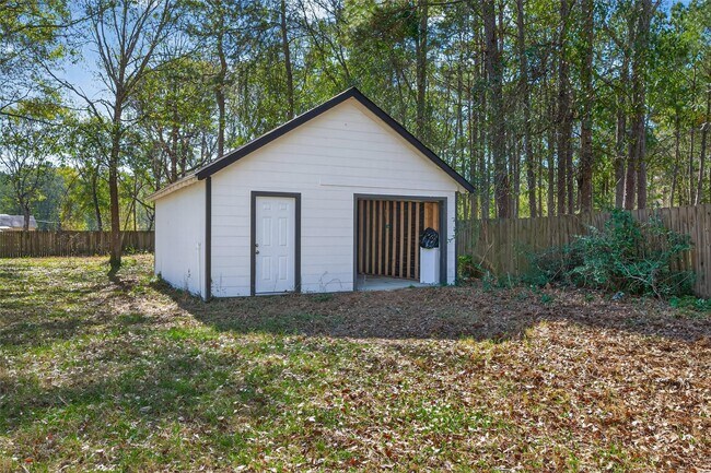 Building Photo - 170 Walter Dr