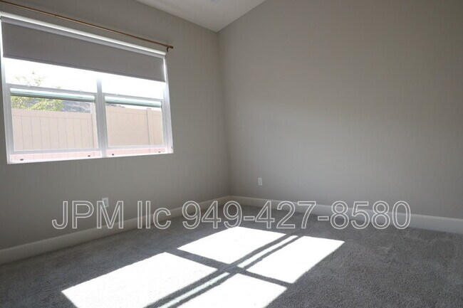 Building Photo - 12925 Sapphire Point Dr