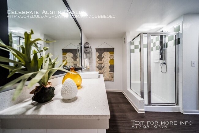 Building Photo - The Muse at Soco