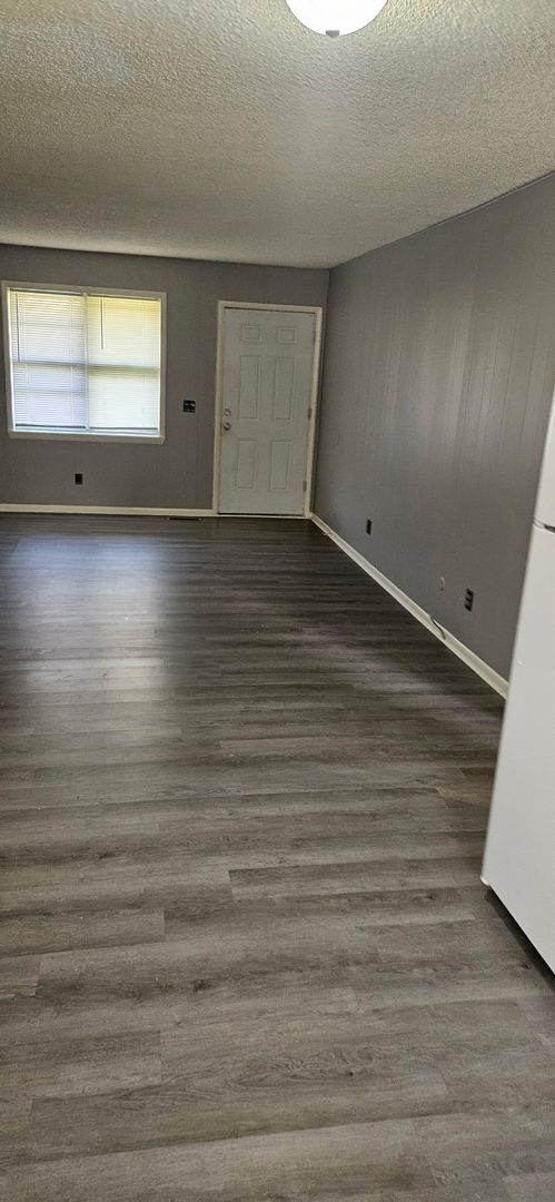 Building Photo - 5377 S Hutchinson Ct