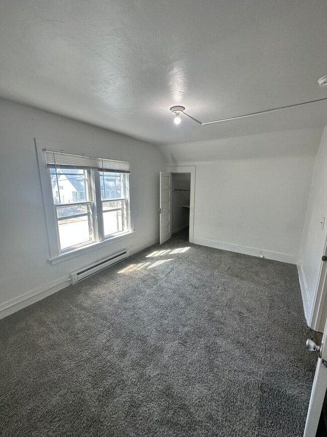 Building Photo - Updated 4-Bedroom Home Near Perry Street –...