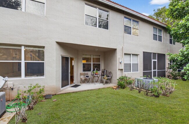 Building Photo - 20951 Via Alamanda