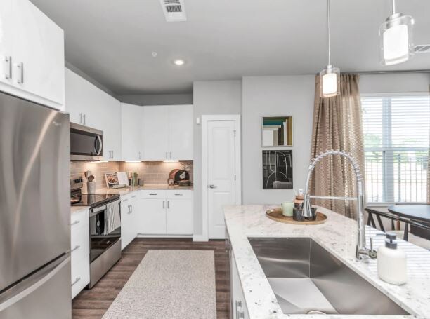 Building Photo - 275 Pine Terrace Dr