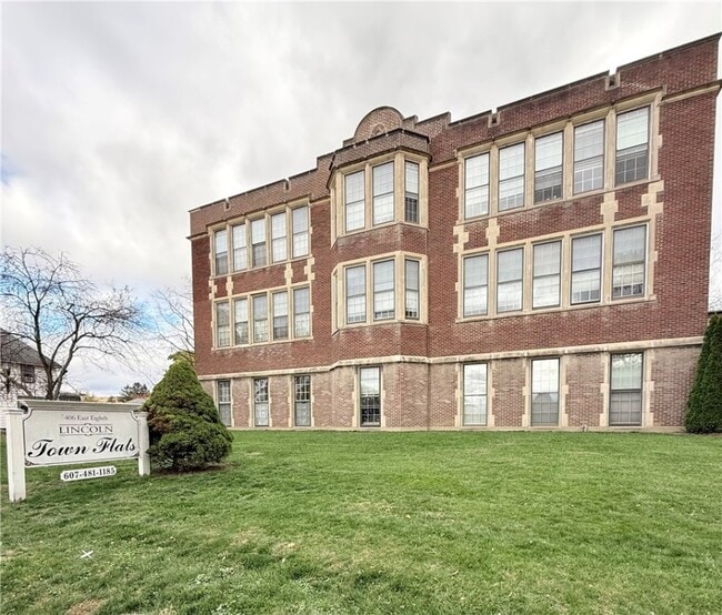 Primary Photo - 1-41C E 8th St