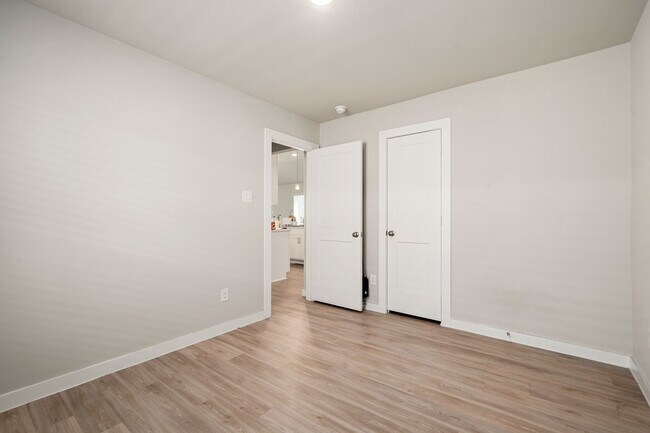 Building Photo - 21670 Wave Holw Dr