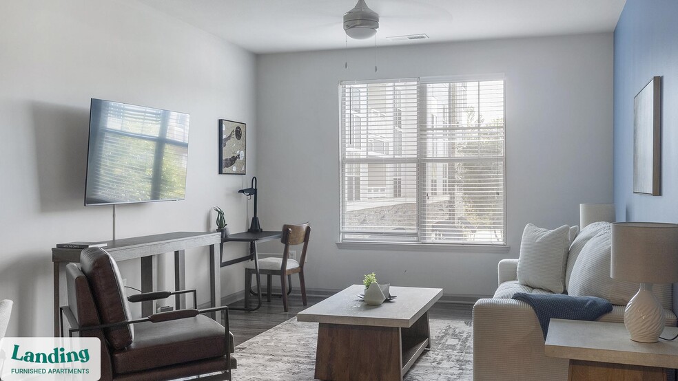 Building Photo - 900 E Six Forks Rd